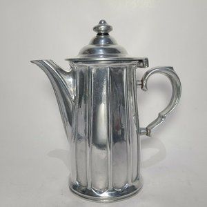Rare Wilton Armetale Pewter TIBURON Ribbed 1qt. Teapot with lid 10" excellent